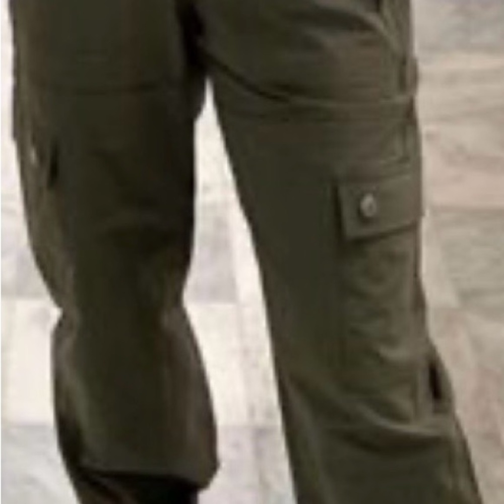 CAbi Olive Green Quantum Cargo - Picture 5 of 13